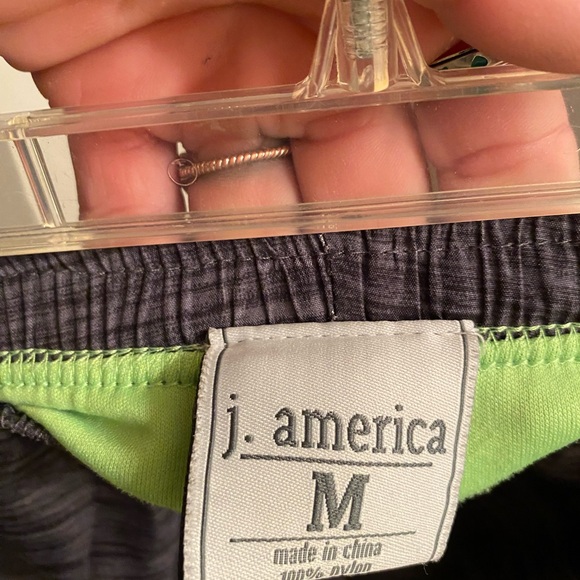 BAYLOR UNIVERSITY LOGO SHORTS - Picture 3 of 3